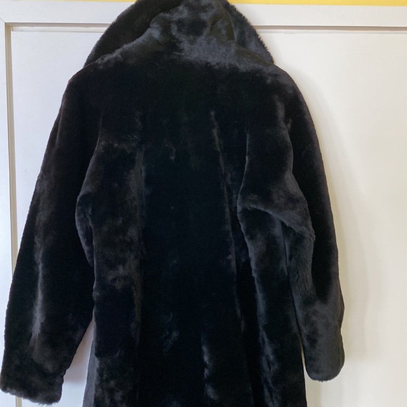 Woman’s long heavy sheepskin fur coat Sz 16,18 - Picture 5 of 16
